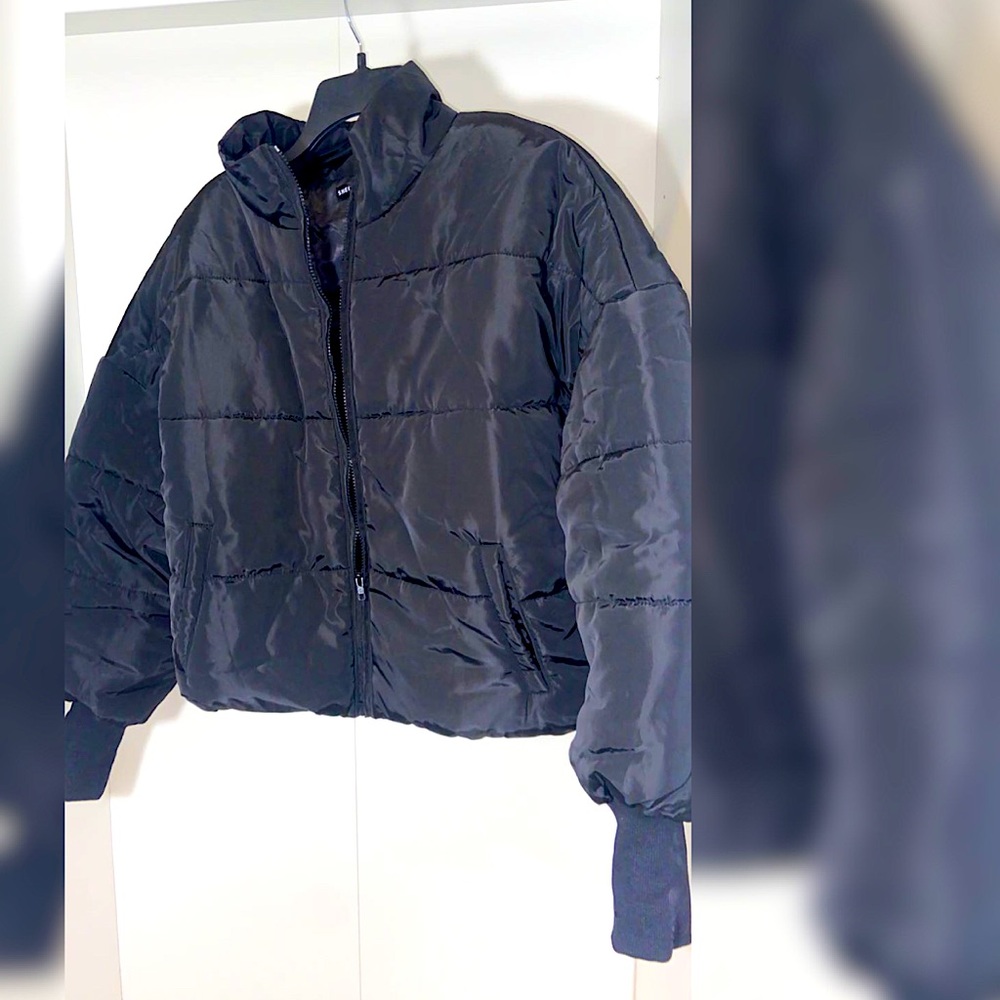 COPY - Black Puffer Jacket (NOT SOLD)